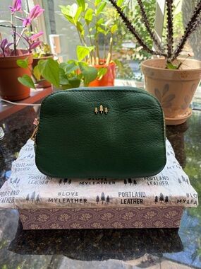 Portland Leather Bacalar Scarlett Sling Bag